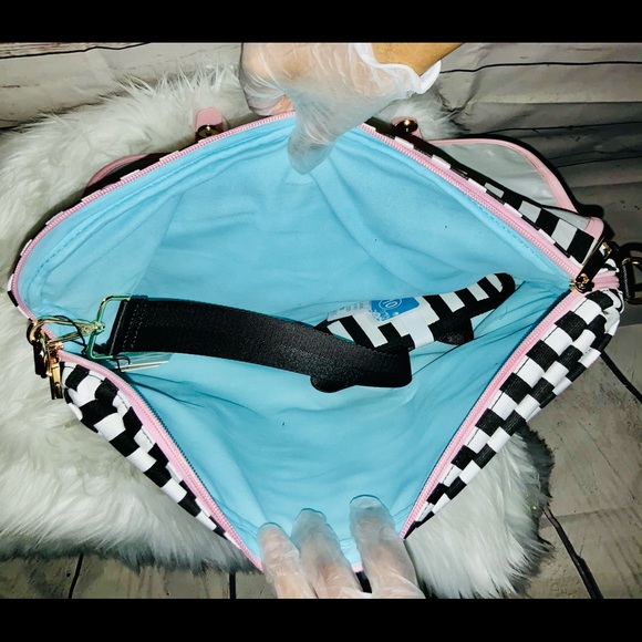 Love book 15.6” Laptop Handbag Office Shoulder - Picture 7 of 9